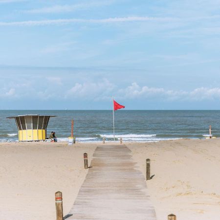 Apartment Railway To The Beach By Interhome Blankenberge Dış mekan fotoğraf